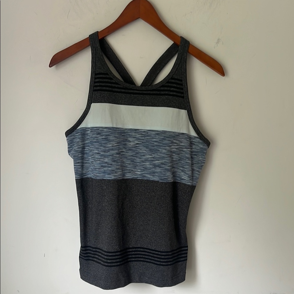 Prana Alois Gray Blue Padded Racerback Athletic Tank Top Women's Sz Large 🕶️